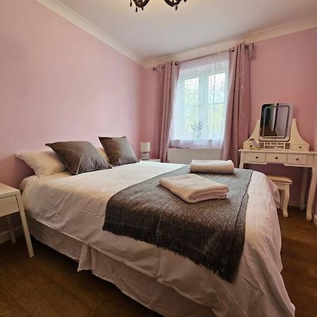 Апартаменты Lovely Flat Close To Shepherd'S Bush Лондон Экстерьер фото