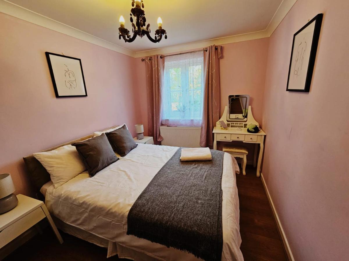 Апартаменты Lovely Flat Close To Shepherd'S Bush Лондон Экстерьер фото